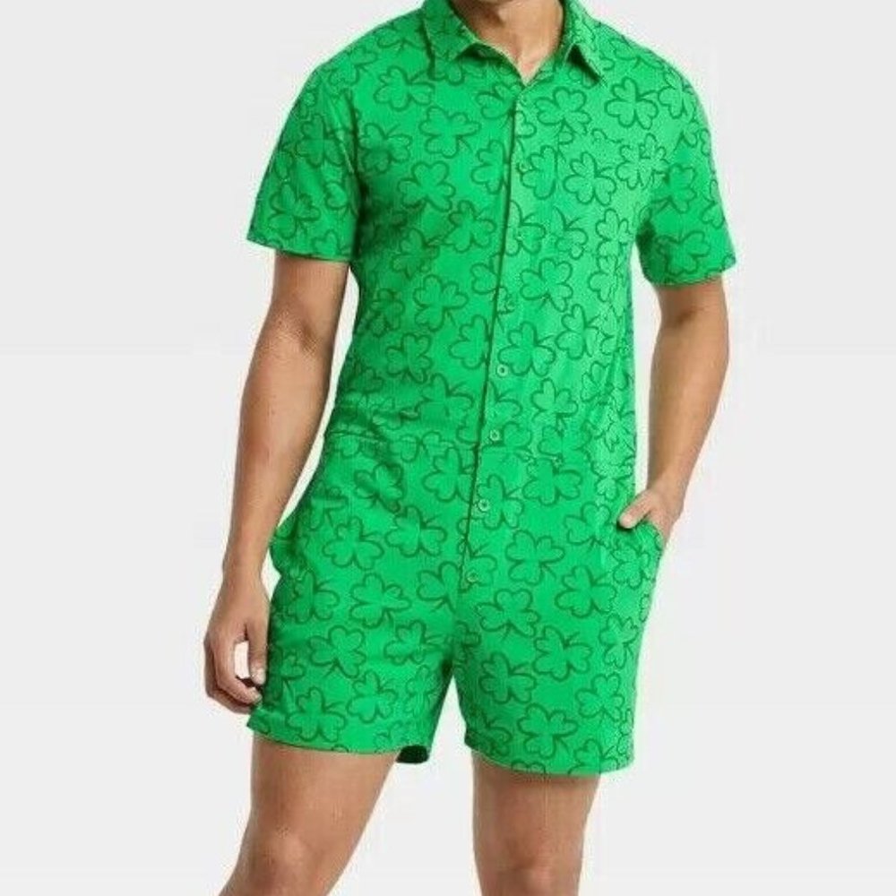 Shamrock Romper Men's in Green buttom up, Short Sleeve Size Small - New w Tags!!